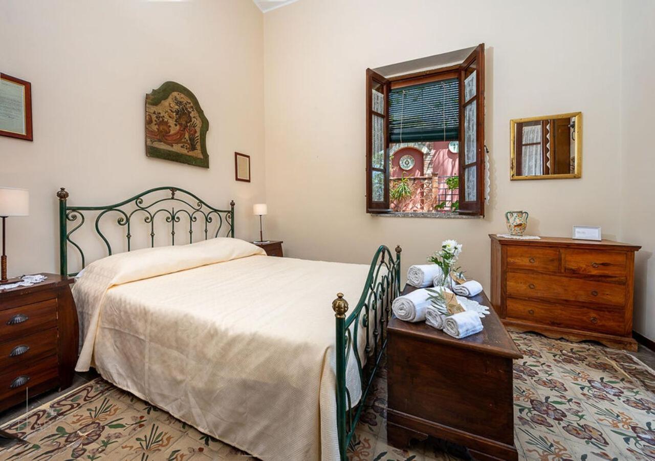 B&B Villa Vittoria Джардини-Наксос Экстерьер фото