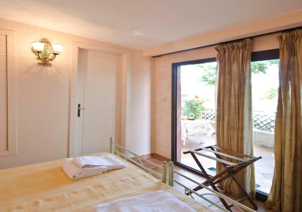 B&B Villa Vittoria Джардини-Наксос Экстерьер фото