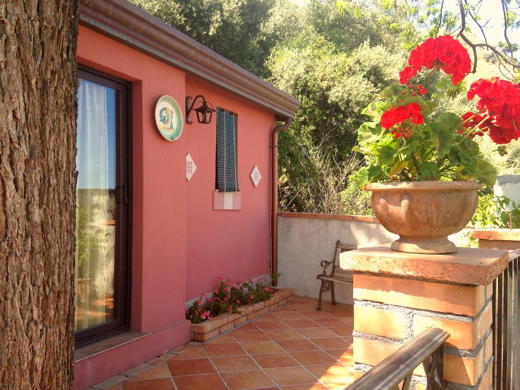 B&B Villa Vittoria Джардини-Наксос Экстерьер фото