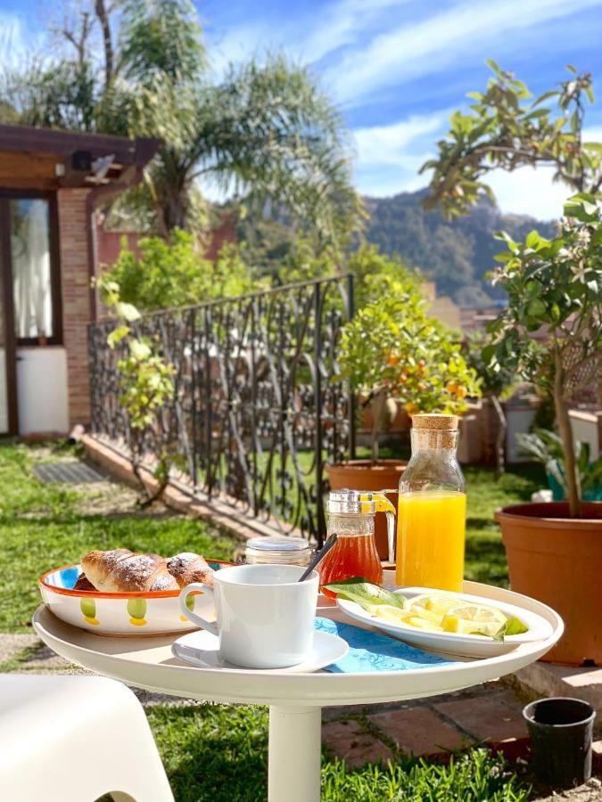 B&B Villa Vittoria Джардини-Наксос Экстерьер фото