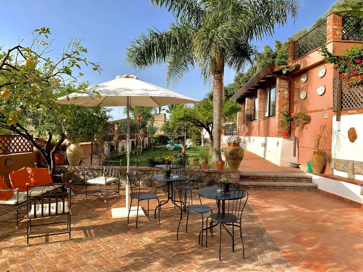 B&B Villa Vittoria Джардини-Наксос Экстерьер фото